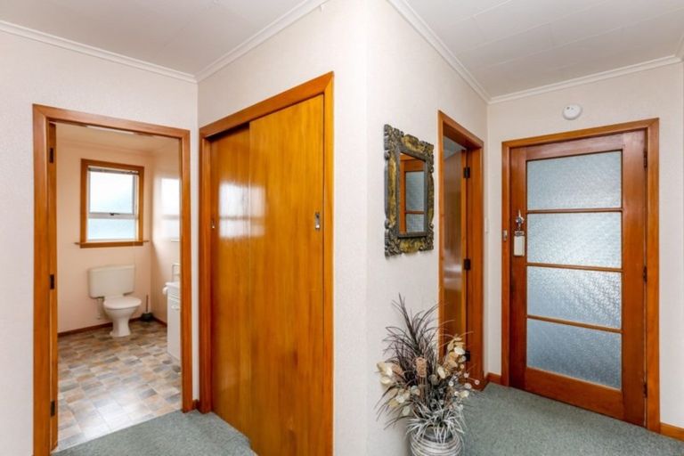 Photo of property in 37b Breakwater Road, Moturoa, New Plymouth, 4310