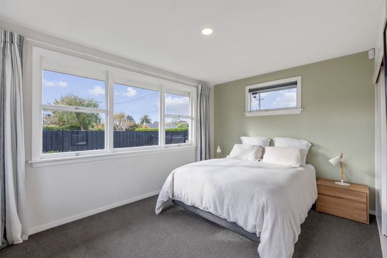 Photo of property in 215 Grimseys Road, Redwood, Christchurch, 8051