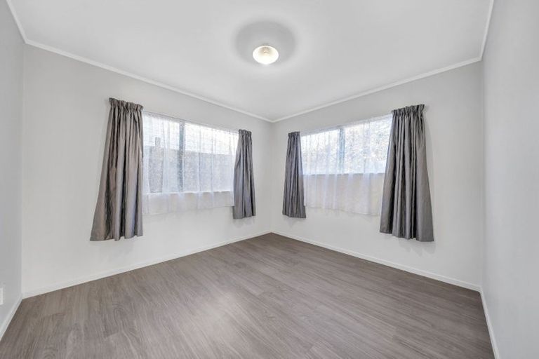 Photo of property in 38 Pinedale Place, Henderson, Auckland, 0610