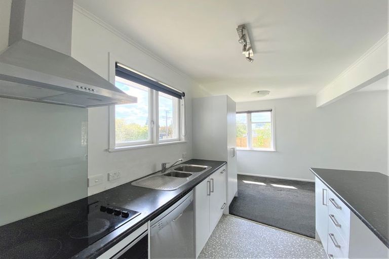 Photo of property in 85 Sturges Road, Henderson, Auckland, 0612