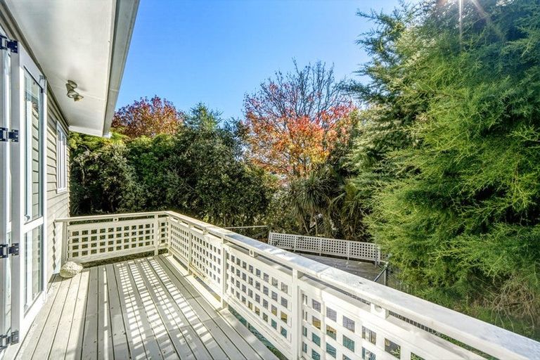 Photo of property in 15 Nor'east Drive, Northcross, Auckland, 0632