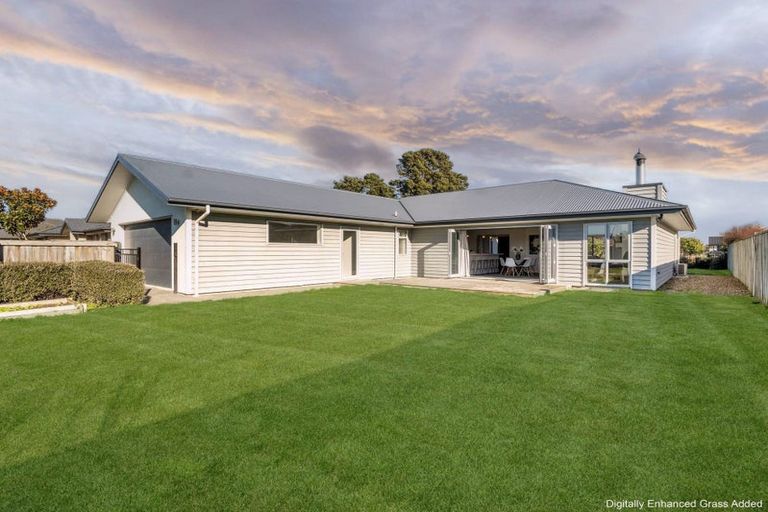 Photo of property in 32 Stanford Way, Rolleston, 7615