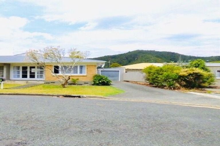 Photo of property in 4b Davies Street, Regent, Whangarei, 0112