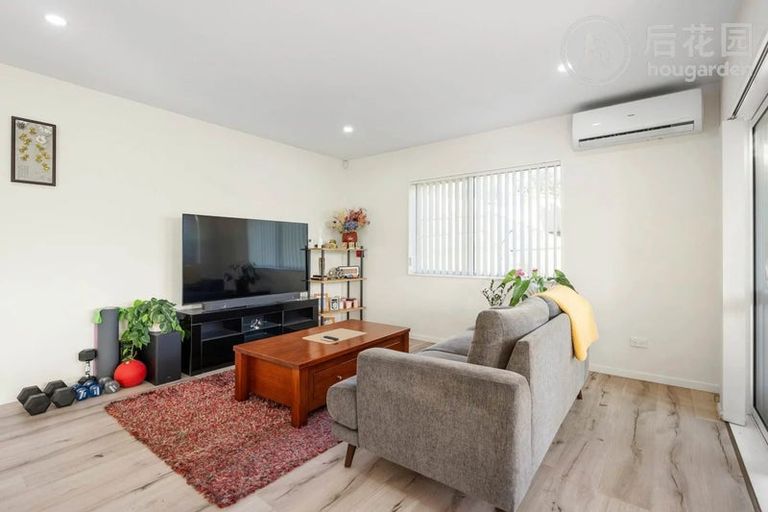 Photo of property in 23a Derwent Crescent, Titirangi, Auckland, 0604
