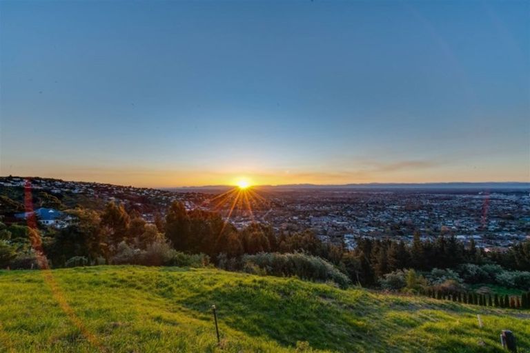 Photo of property in 18 Roystone Way, Huntsbury, Christchurch, 8022