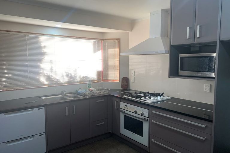 Photo of property in 58 Cypress Drive, Maungaraki, Lower Hutt, 5010