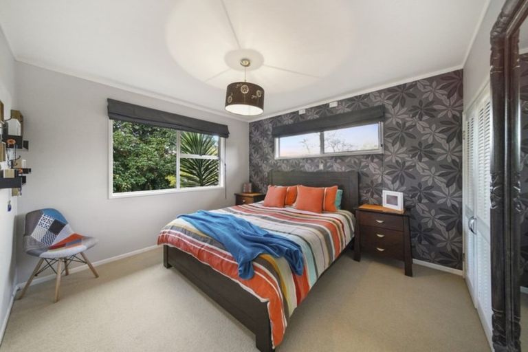 Photo of property in 19 Robert Allan Way, Pakuranga Heights, Auckland, 2010