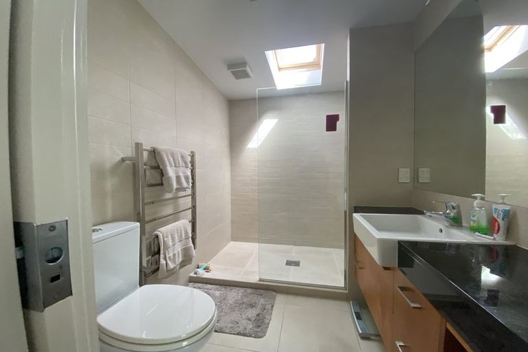 Photo of property in 47 Spinnaker Drive, Te Atatu Peninsula, Auckland, 0610