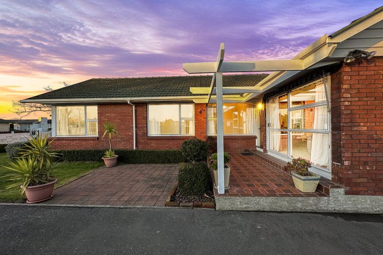 Photo of property in 15 Steele Street, Hornby, Christchurch, 8042