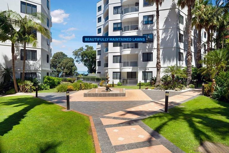 Photo of property in 2i/175 Hurstmere Road, Takapuna, Auckland, 0622