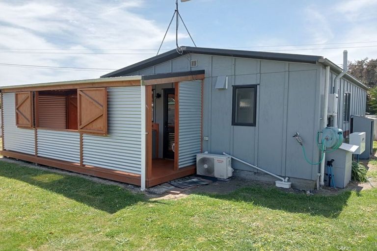 Photo of property in 2077 Tangimoana Road, Tangimoana, Palmerston North, 4473