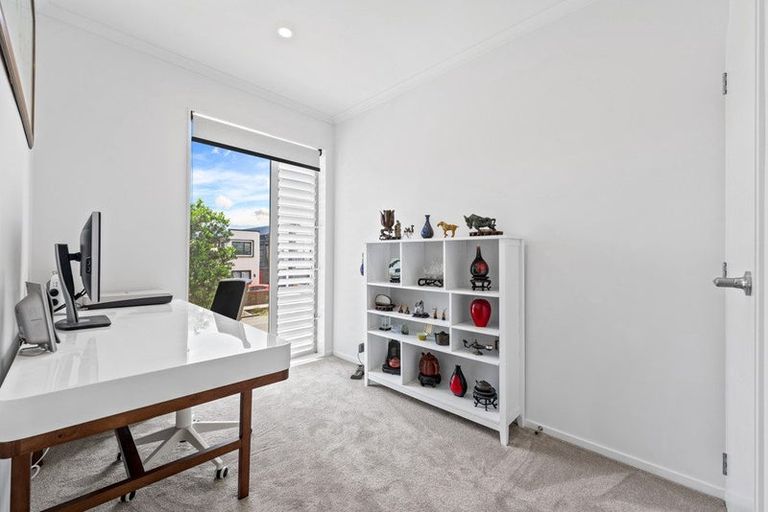 Photo of property in 53 Glidepath Road, Hobsonville, Auckland, 0616