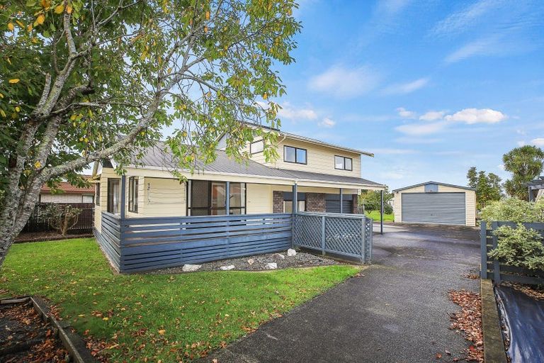 Photo of property in 43 Hayward Road, Ngatea, 3503