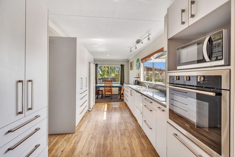 Photo of property in 24 Henderson Street, Otane, 4202