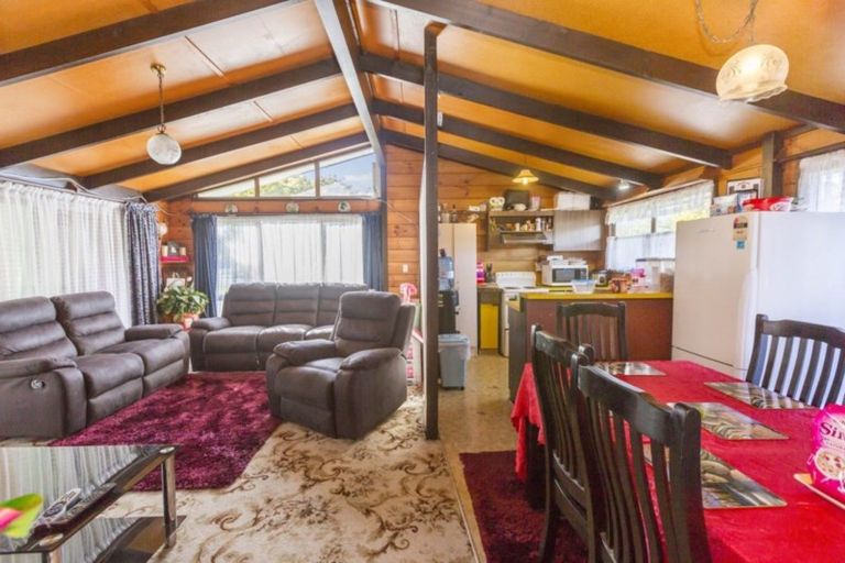 Photo of property in 35 Bonnie Glen Crescent, Ebdentown, Upper Hutt, 5018