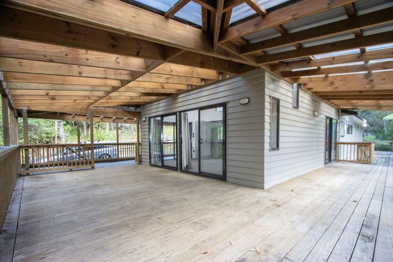 Photo of property in 293 Paremoremo Road, Paremoremo, Auckland, 0632