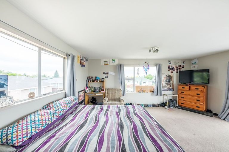 Photo of property in 3 Glenora Place, Hornby, Christchurch, 8042