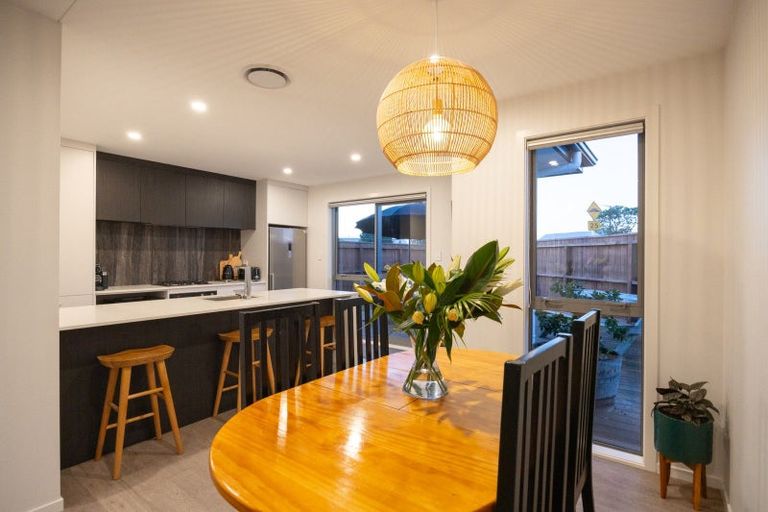 Photo of property in 2 Seddon Street, Takaro, Palmerston North, 4412