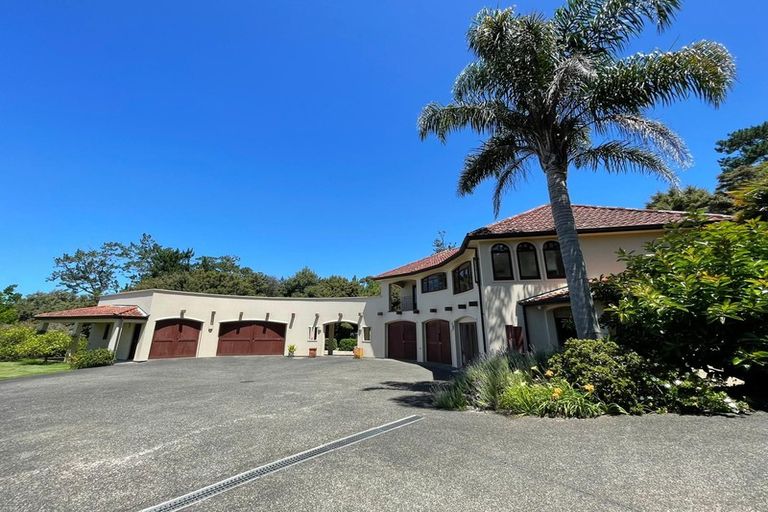 Photo of property in 249b Paremoremo Road, Lucas Heights, Auckland, 0632