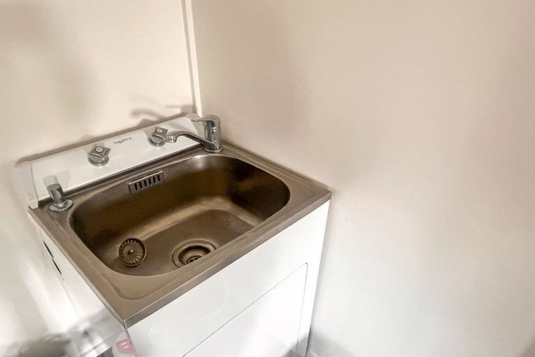 Photo of property in 5 Kokoda Street, Halswell, Christchurch, 8025