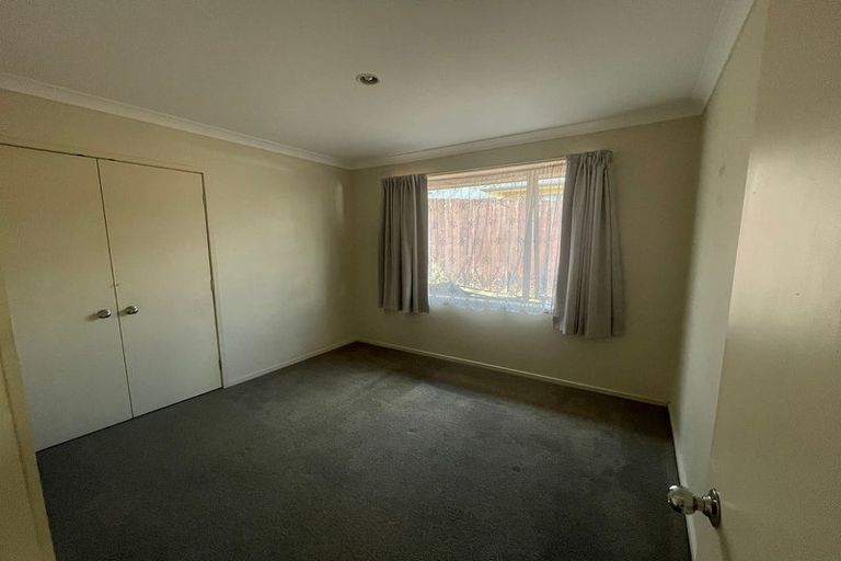 Photo of property in 2/45 Union Road, Howick, Auckland, 2014