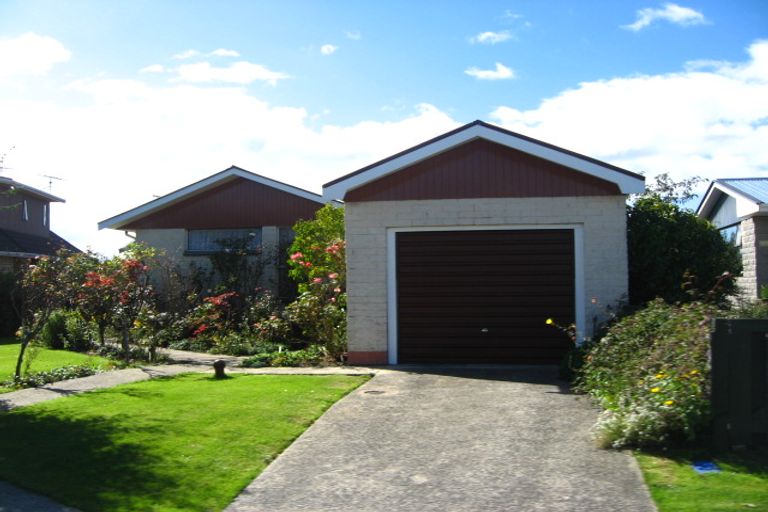 Photo of property in 12 Walnut Place, Mosgiel, 9024