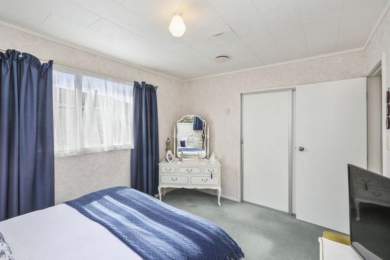 Photo of property in 154 Govett Avenue, Frankleigh Park, New Plymouth, 4310