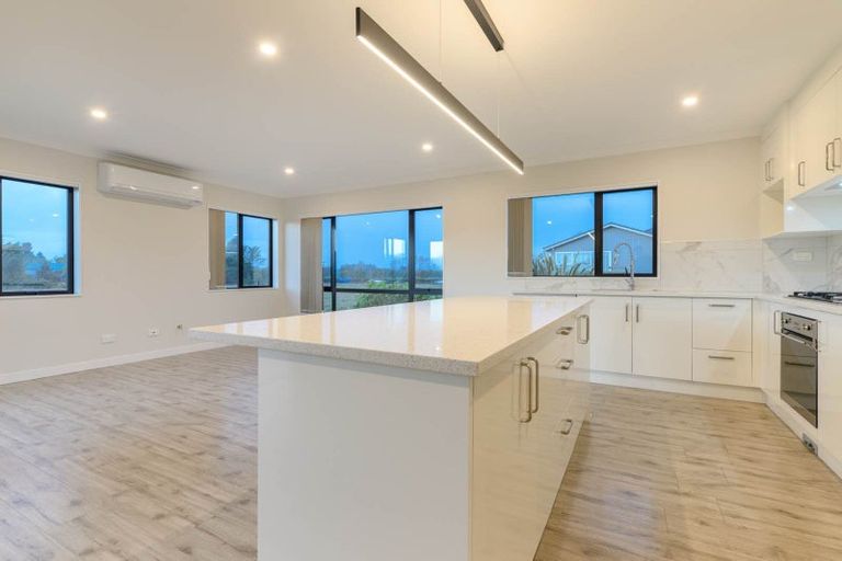 Photo of property in 40 Koroheke Road, Takanini, 2110