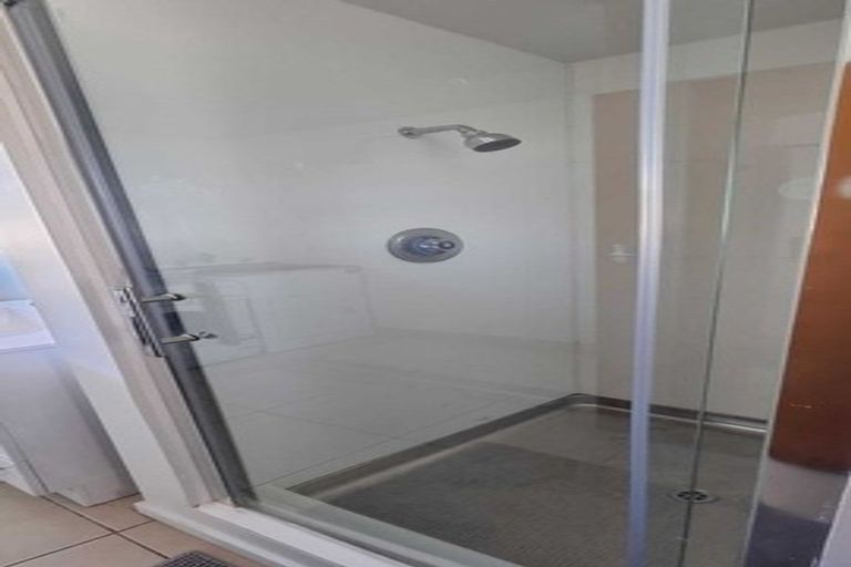 Photo of property in 260 Main North Road, Redwood, Christchurch, 8051