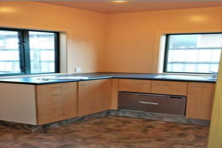 Photo of property in 35a Olliviers Road, Phillipstown, Christchurch, 8011