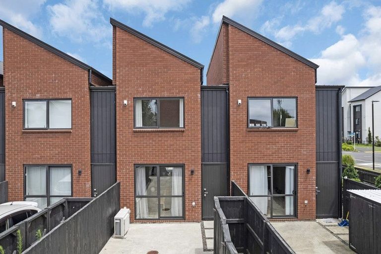 Photo of property in 34 Nils Andersen Road, Whenuapai, Auckland, 0618