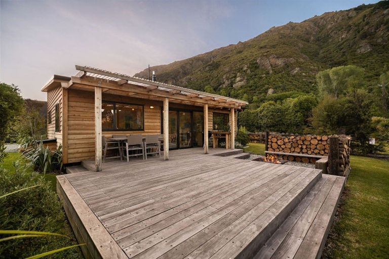 Photo of property in 15 Somerset Street, Kingston, Athol, 9793