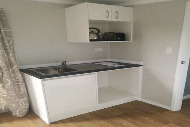 Photo of property in 16 Abbott Street, Te Hapara, Gisborne, 4010