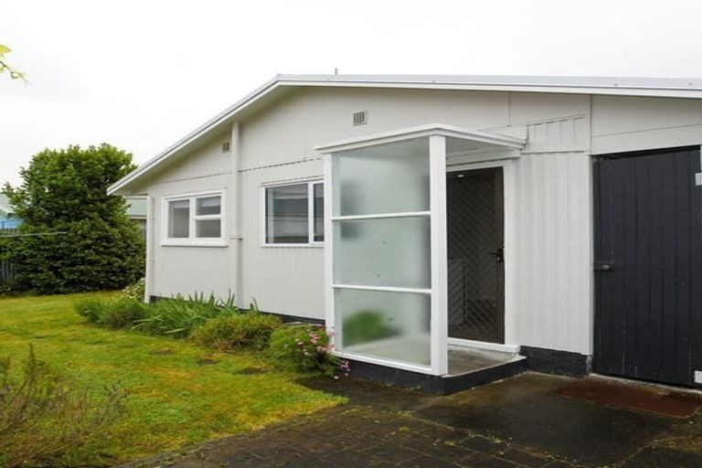 Photo of property in 4/707 Avenue Road East, Parkvale, Hastings, 4122