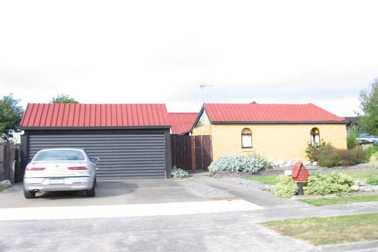 Photo of property in 25 Skerrett Crescent, Tamatea, Napier, 4112