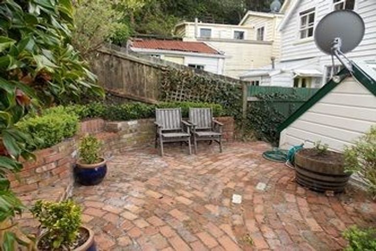 Photo of property in 19 Ascot Street, Thorndon, Wellington, 6011