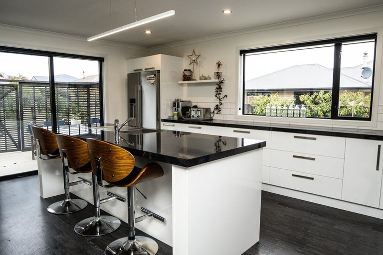 Photo of property in 11 Dove Place, Holmes Hill, Oamaru, 9401