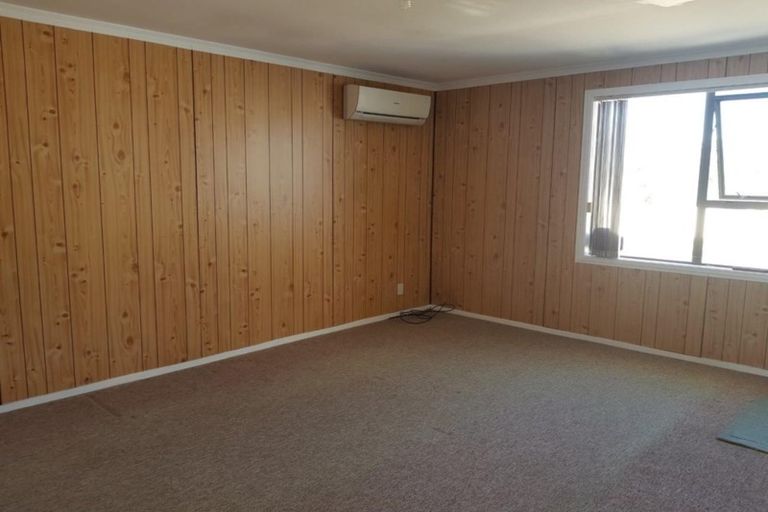 Photo of property in 49 Dissmeyer Drive, Clover Park, Auckland, 2019