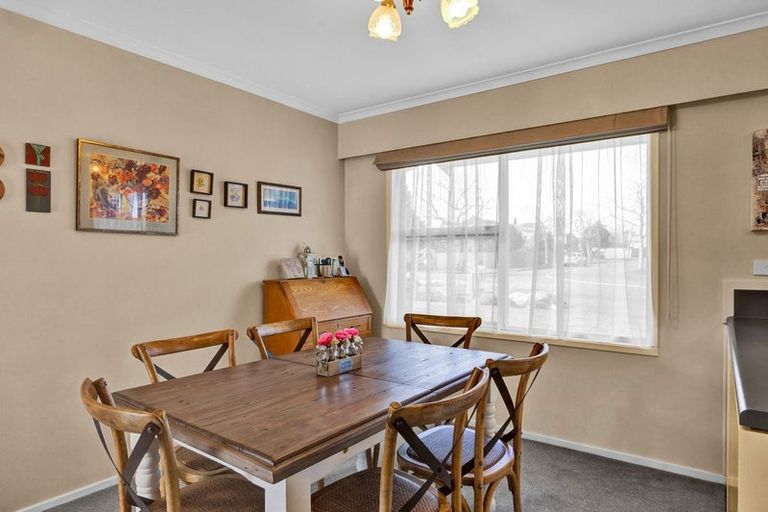 Photo of property in 18 Kowhai Street, Hawera, 4610