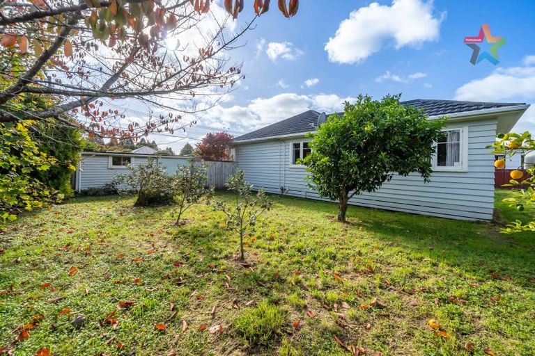 Photo of property in 3 Gibbs Crescent, Wainuiomata, Lower Hutt, 5014