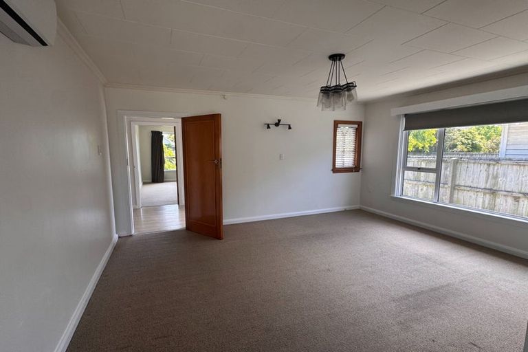Photo of property in 52 Mays Road, St Albans, Christchurch, 8052