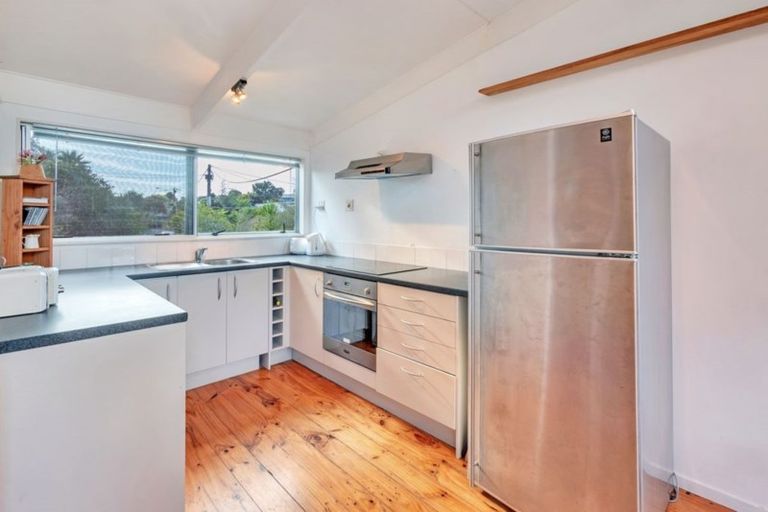 Photo of property in 22 James Mcleod Road, Shelly Beach, Helensville, 0874