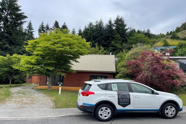 Photo of property in 43 Marina Drive, Frankton, Queenstown, 9300