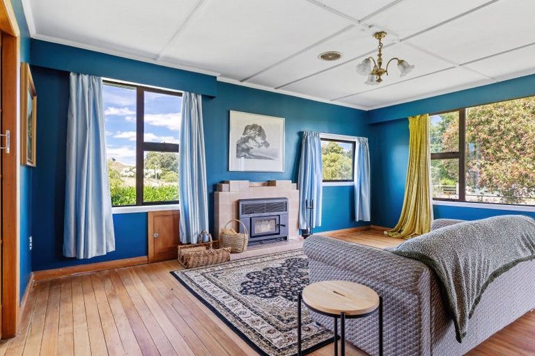 Photo of property in 72 Oparatai Road, Mangatainoka, Pahiatua, 4982