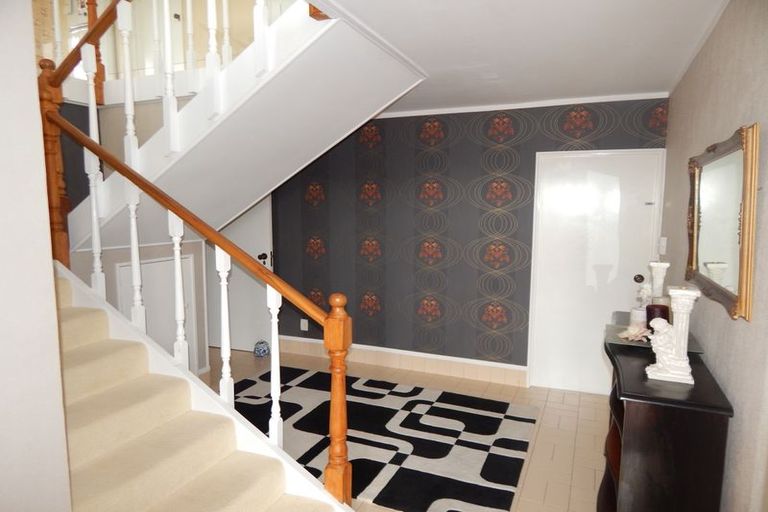 Photo of property in 21 Puketiro Place, Paihia, 0200