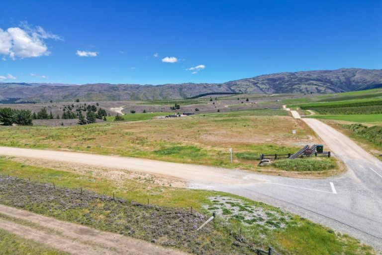 Photo of property in 25 Northridge Road, Waikerikeri, Alexandra, 9391