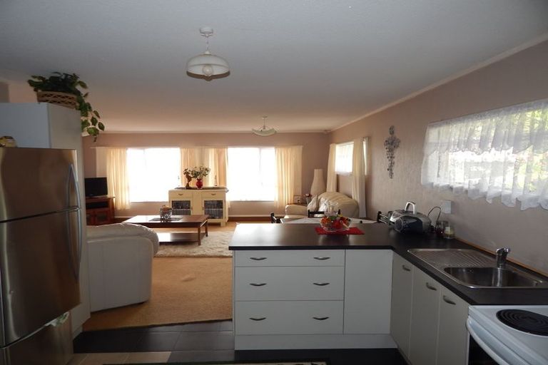 Photo of property in 21 Puketiro Place, Paihia, 0200