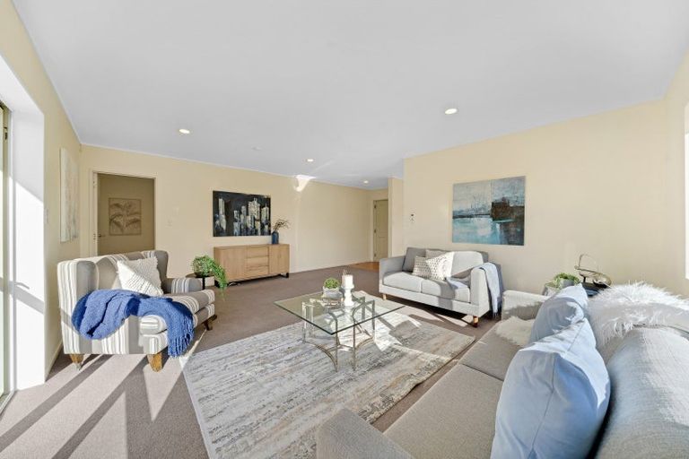 Photo of property in 1/15 Tolben Place, Golflands, Auckland, 2013