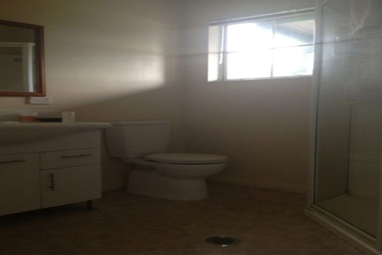 Photo of property in 53a View Road, Henderson, Auckland, 0612