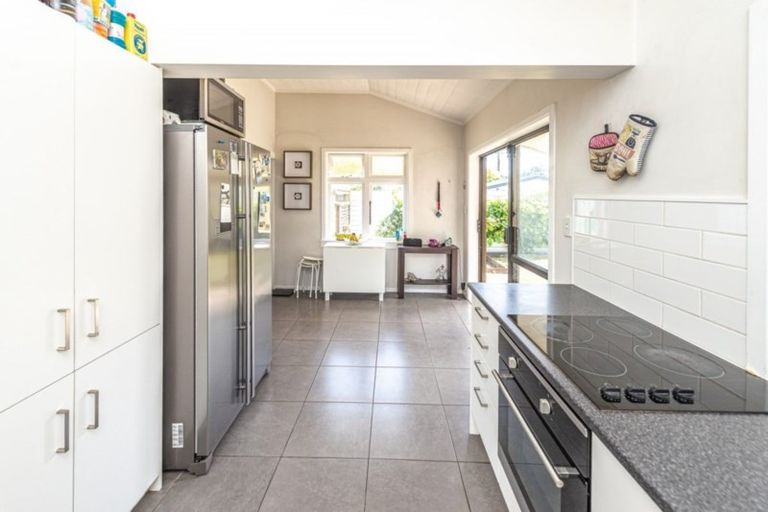 Photo of property in 3 Kelvin Street, Aramoho, Whanganui, 4500